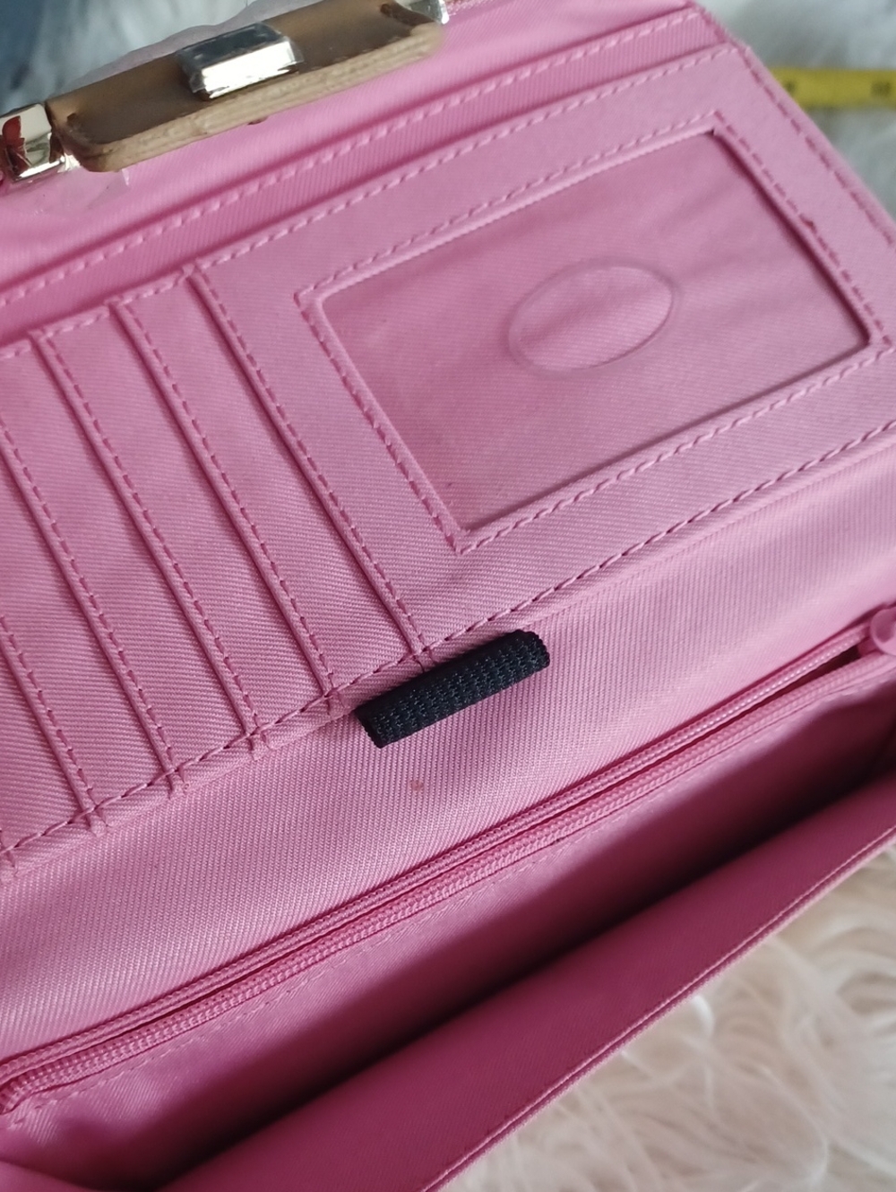 Liz Claiborne Colorful Wallet - Picture 12 of 16